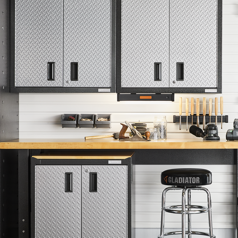Gladiator Premier 15-Piece Garage Workbench System (Silver Tread)